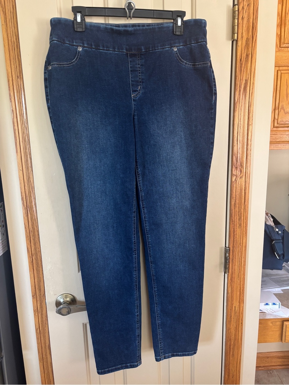 Chico's Indigo Stretch Jeggings